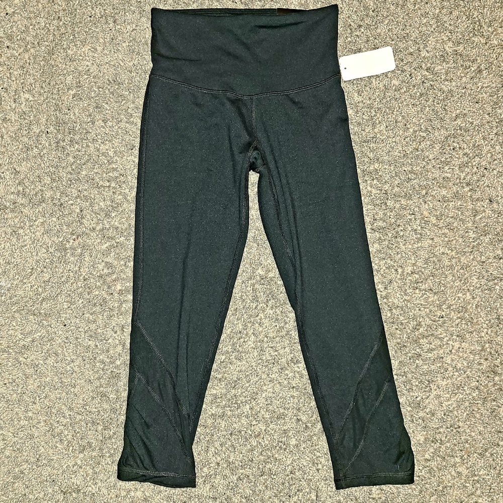 High-rise Capri Active Leggings